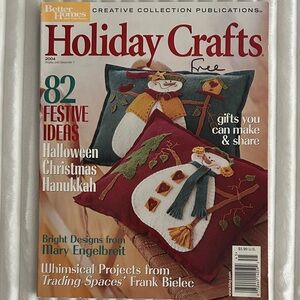 Free w/ Purchase 
2004 Better Homes And Gardens Holiday Crafts Magazine